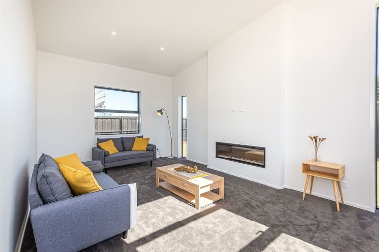 Photo of property in 37 Hotere Street, Rangiora, 7400