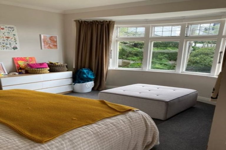 Photo of property in 77 Todman Street, Brooklyn, Wellington, 6021