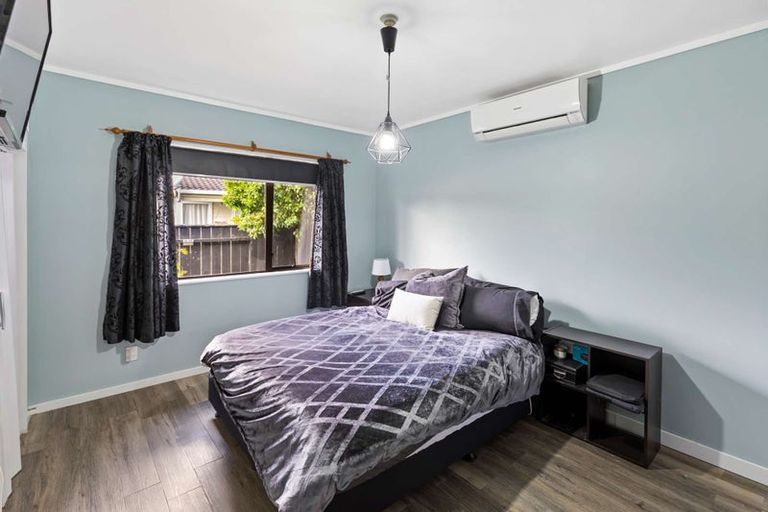 Photo of property in 63 Geraldine Crescent, Cloverlea, Palmerston North, 4412