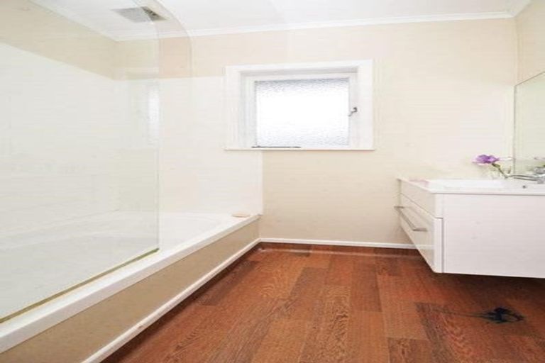 Photo of property in 4 Ingram Street, Papakura, 2110