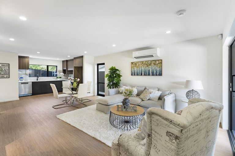 Photo of property in 2/142 Great South Road, Manurewa, Auckland, 2102