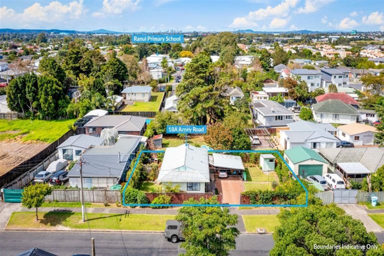 Photo of property in 18 Arney Road, Ranui, Auckland, 0612