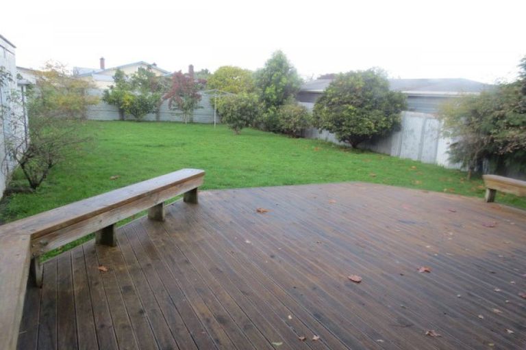 Photo of property in 68 Argyle Avenue, Takaro, Palmerston North, 4410