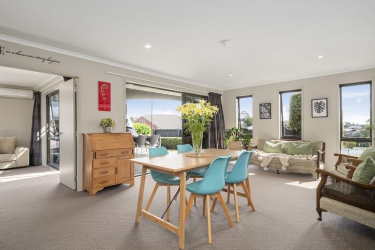 Photo of property in 2 Lochay Place, Pyes Pa, Tauranga, 3112