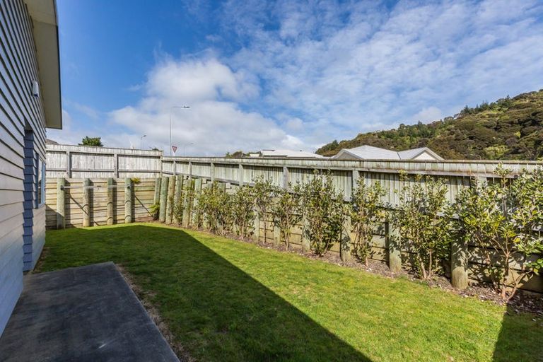 Photo of property in 4 Moonsail Drive, Whitby, Porirua, 5024