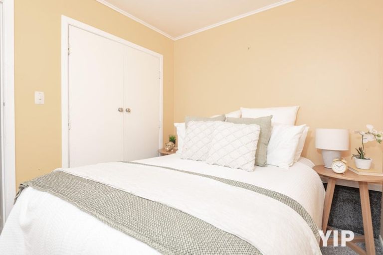 Photo of property in 115 Ruskin Road, Newlands, Wellington, 6037