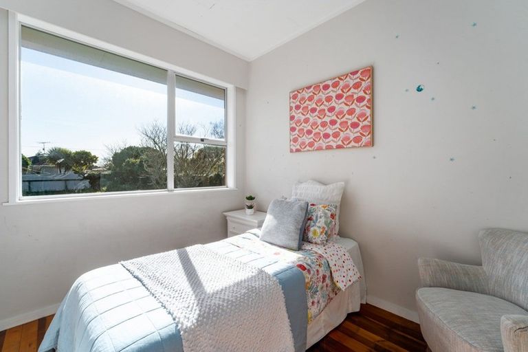 Photo of property in 69 Ngaio Road, Waikanae, 5036