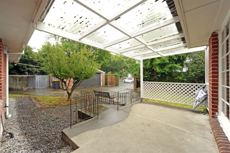 Photo of property in 65 Yaldhurst Road, Sockburn, Christchurch, 8042