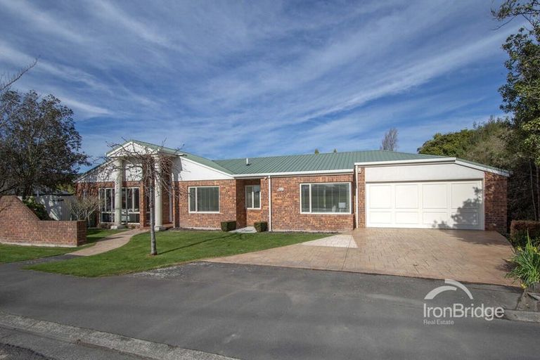 Photo of property in 2 Brookford Place, Westmorland, Christchurch, 8025