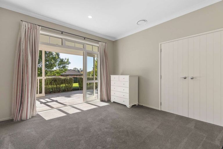 Photo of property in 6 Millbrook Drive, Waiuku, 2683