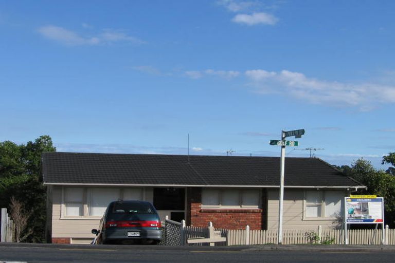 Photo of property in 136 Golf Road, Titirangi, Auckland, 0600