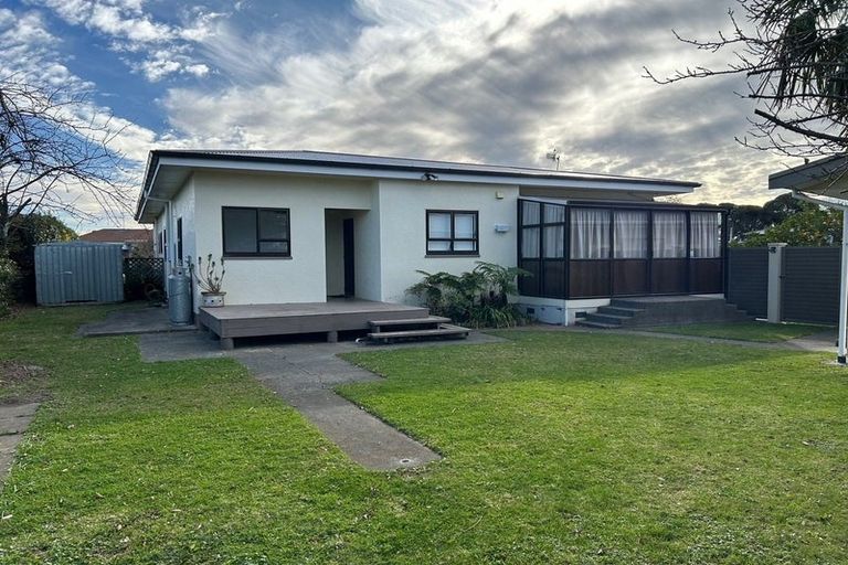 Photo of property in 10 Cassino Crescent, Onekawa, Napier, 4110