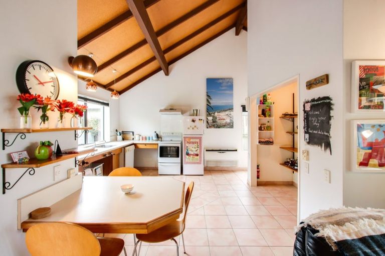 Photo of property in 2/6 Sanders Avenue, Marewa, Napier, 4110