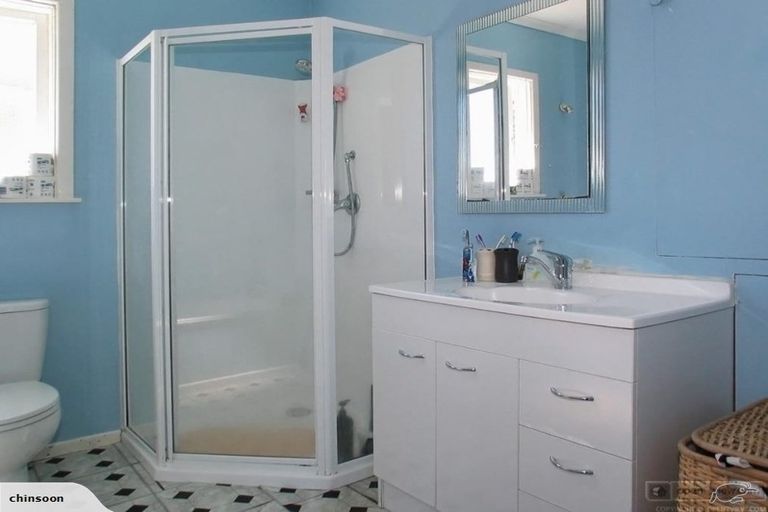 Photo of property in 357 Main Road, Tawa, Wellington, 5028