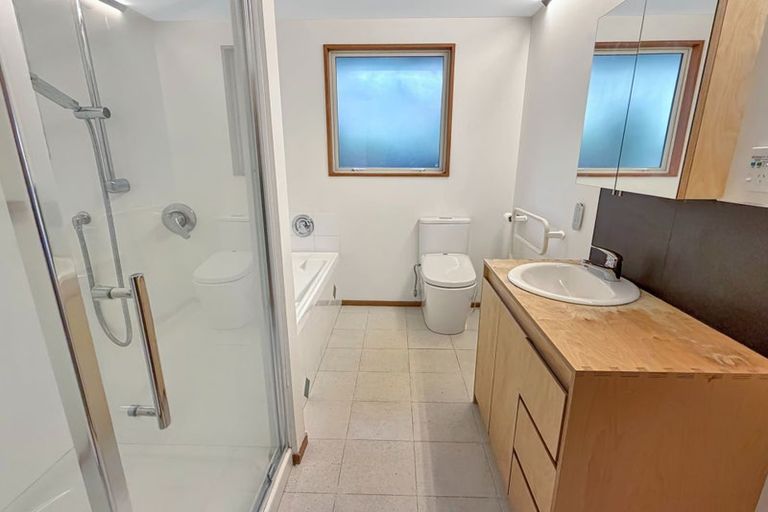Photo of property in 88 Mount Pleasant Road, Mount Pleasant, Christchurch, 8081
