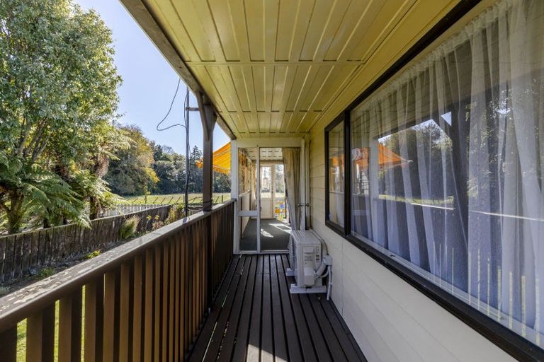 Photo of property in 25 Humphries Street, Inglewood, 4330
