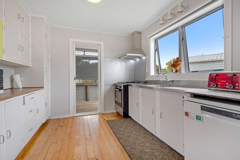 Photo of property in 3 Totara Street, Waiuku, 2123