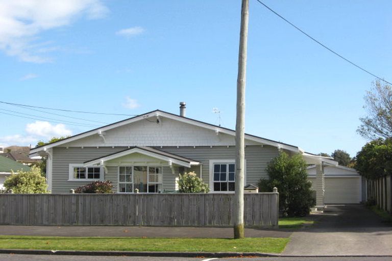 Photo of property in 14a Chilman Street, Strandon, New Plymouth, 4312