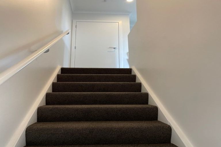Photo of property in 2/20 Marama Street, Castor Bay, Auckland, 0620