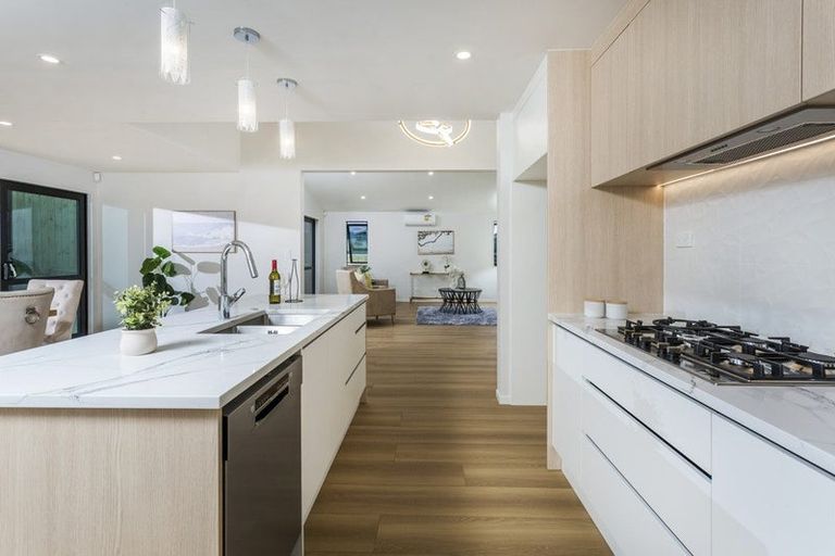 Photo of property in 35 Pinecrest Drive, Gulf Harbour, Whangaparaoa, 0930