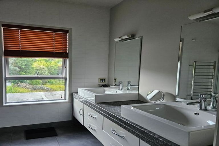 Photo of property in 41 Hikanui Drive, Havelock North, 4130