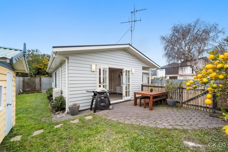 Photo of property in 328b Oxford Terrace, Avalon, Lower Hutt, 5011