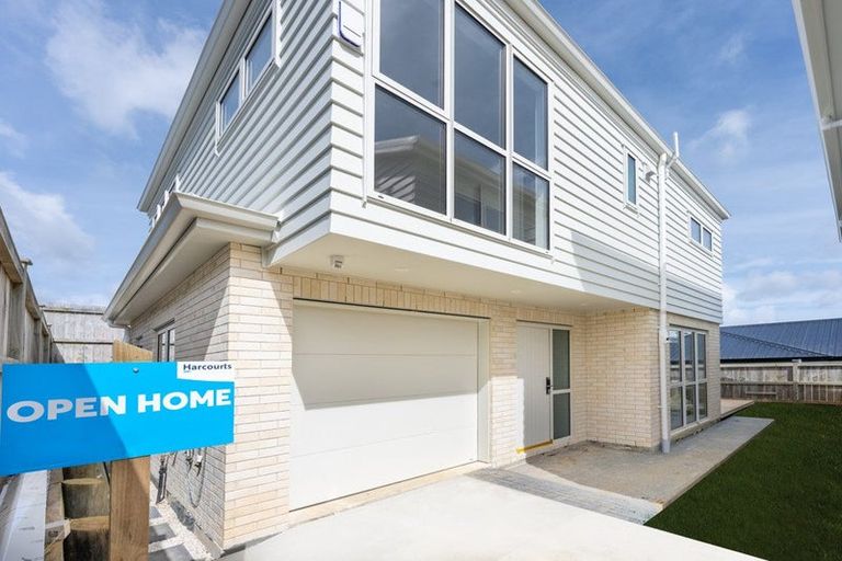 Photo of property in 6b Kaimai Avenue, Massey, 0614