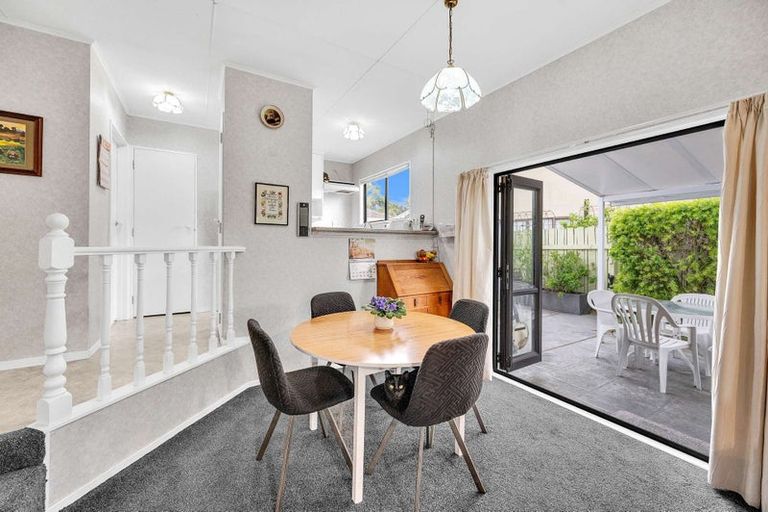 Photo of property in 2/17 Townshend Crescent, Greenmeadows, Napier, 4112