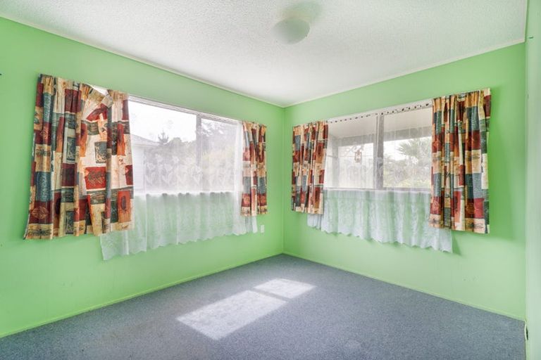 Photo of property in 7 Woolwich Close, Whitby, Porirua, 5024