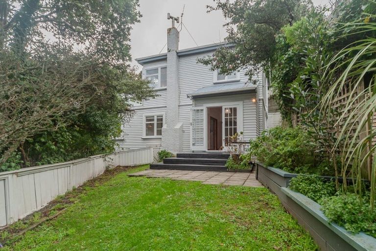 Photo of property in 100 Barnard Street, Wadestown, Wellington, 6012