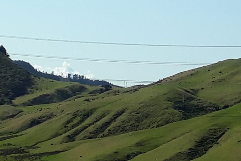 Photo of property in 146 Amesbury Drive, Churton Park, Wellington, 6037