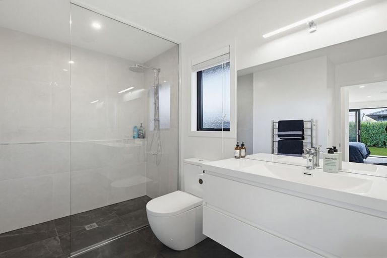 Photo of property in 11 Crete Road, Rangiora, 7400