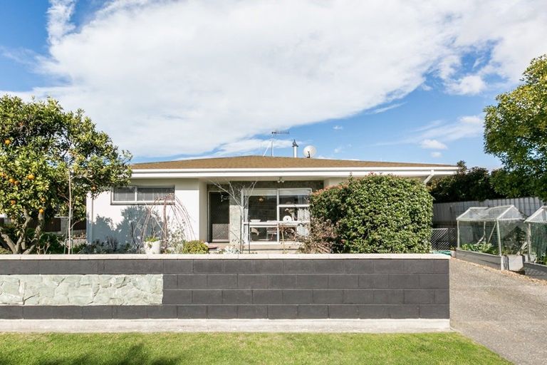 Photo of property in 1/26 Chester Street, Taradale, Napier, 4112
