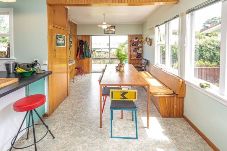 Photo of property in 43 Manuka Street, Castlecliff, Whanganui, 4501