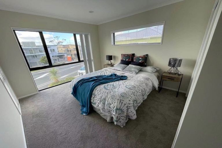 Photo of property in 2 Roa Avenue, Hobsonville, Auckland, 0618