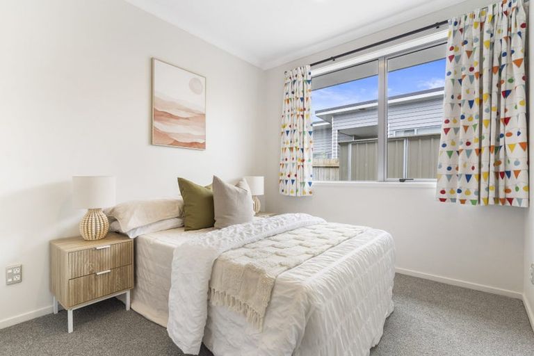 Photo of property in 5 Tee Point, Red Beach, 0932