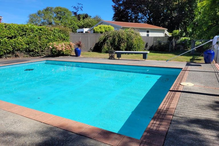 Photo of property in 98 Cole Street, Masterton, 5810