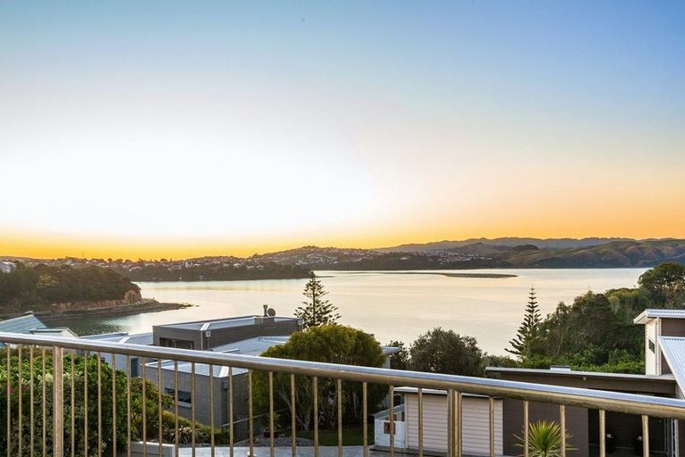 Photo of property in 24 The Layline, Whitby, Porirua, 5024