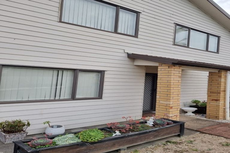 Photo of property in 80d Don Buck Road, Massey, Auckland, 0614