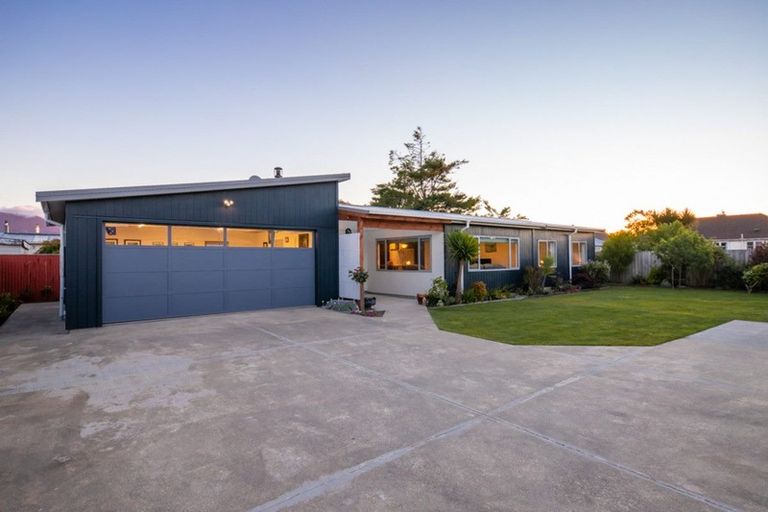 Photo of property in 108a Russell Street, Westport, 7825