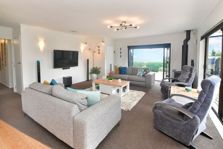 Photo of property in 230 Wishart Road, Helensville, 0875