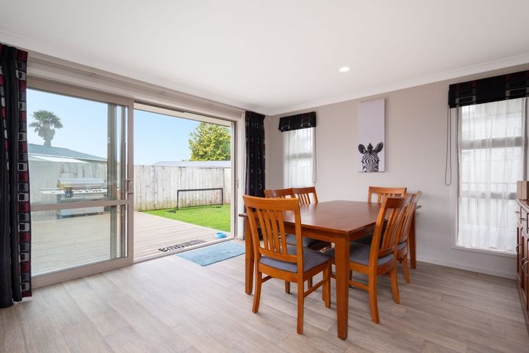 Photo of property in 15 Macloughlin Drive, Te Puke, 3119