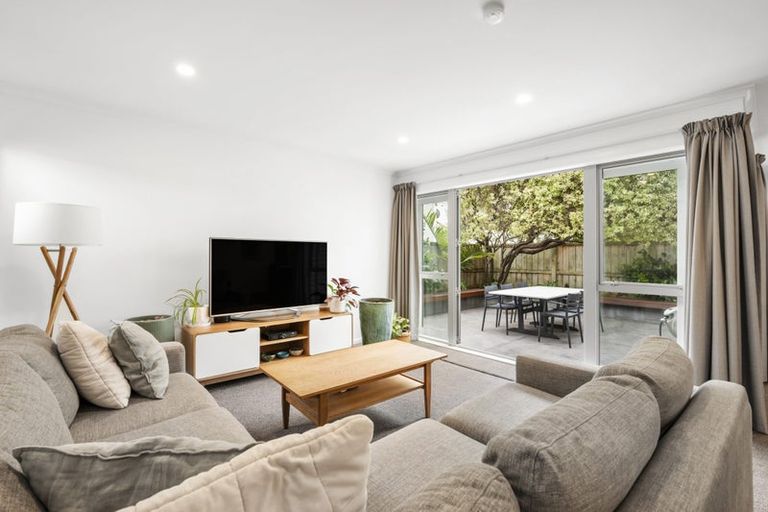 Photo of property in 36u9 Dee Street, Island Bay, Wellington, 6023