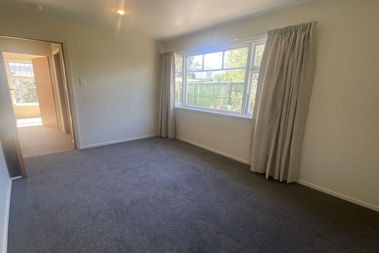 Photo of property in 8 Kahu Road, Riccarton, Christchurch, 8041