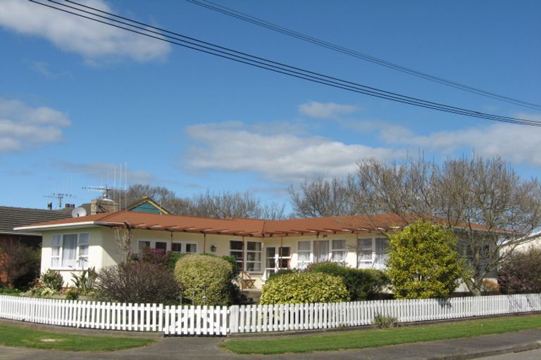 Photo of property in 2 George Street, Levin, 5510