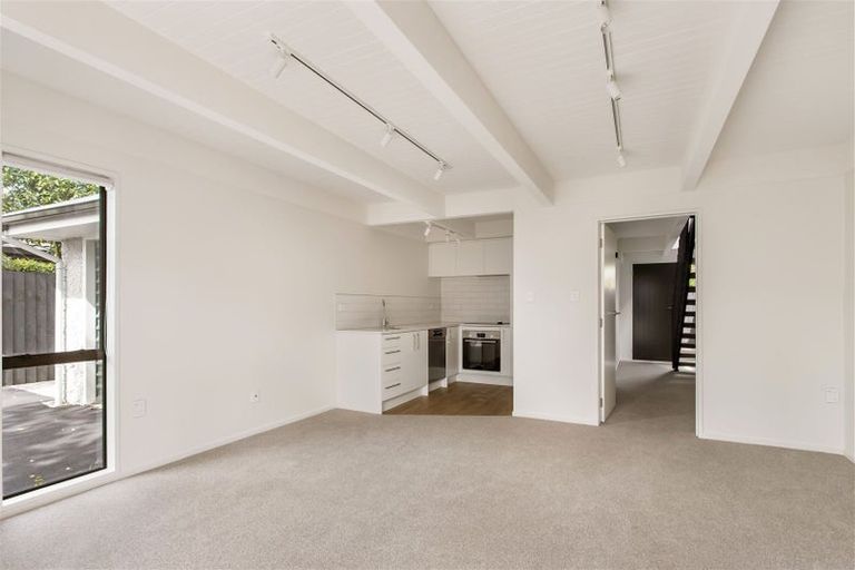 Photo of property in 99 Mandeville Street, Riccarton, Christchurch, 8011