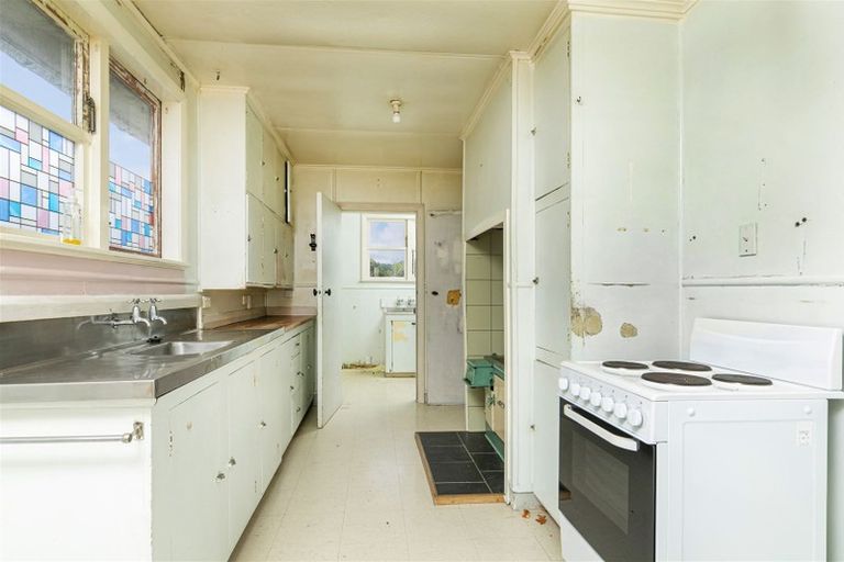 Photo of property in 15 Posa Avenue, Henderson, Auckland, 0612