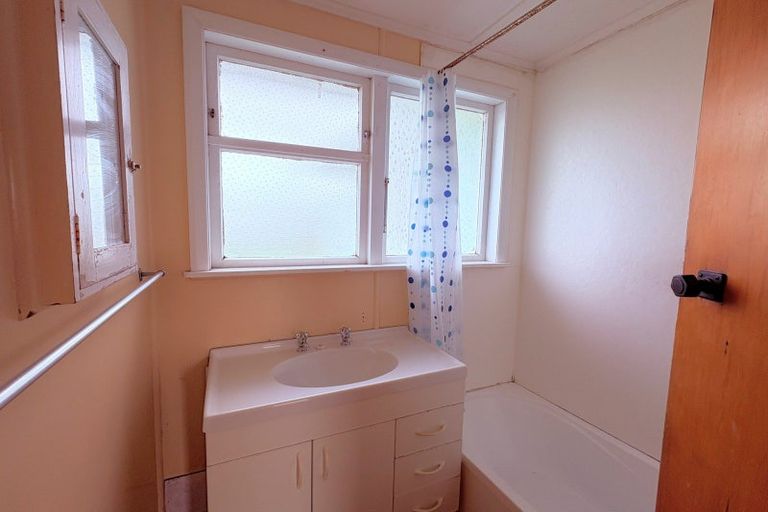 Photo of property in 14 Corkill Avenue, Wairoa, 4108