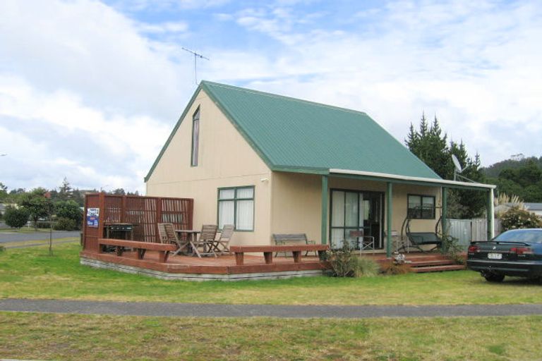 Photo of property in 105 Hampton Road, Whangamata, 3620