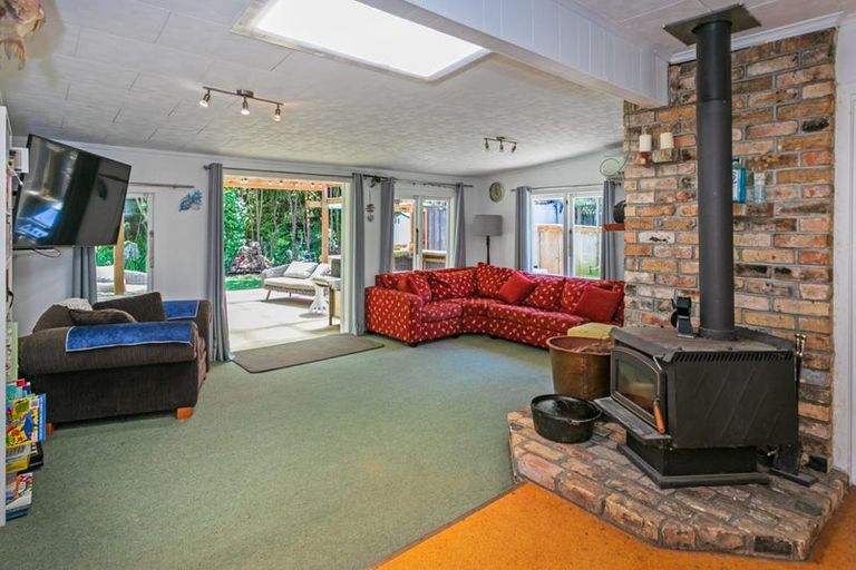 Photo of property in 15 Pohue Creek Road, Waiomu, Thames, 3575